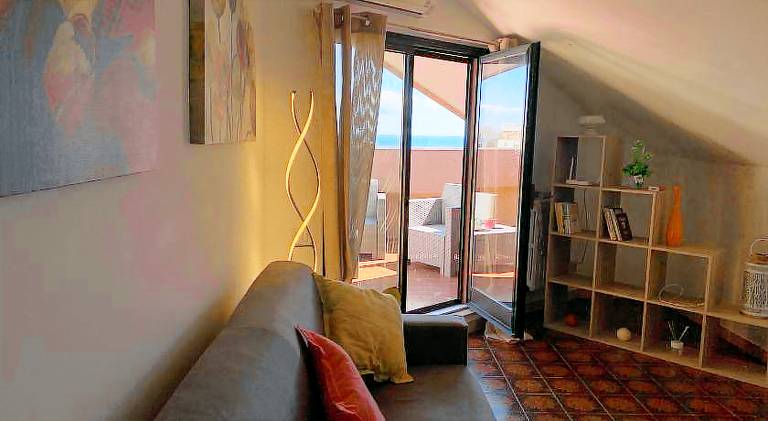 Pleasant vacation home with patio & garden | Dogs allowed in Monopoli