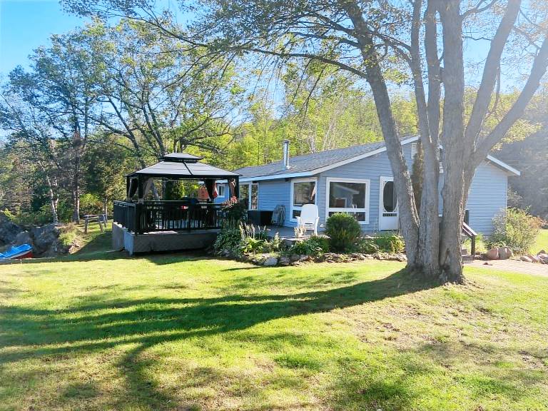 Cottage Apsley