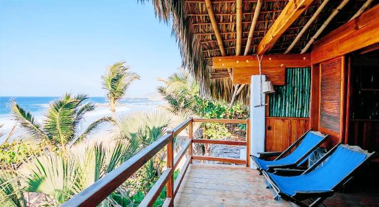 Lodge with terrace & yard | Beach nearby | Pets are welcome — photo 3