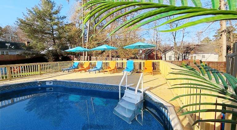 House with hot tub & pool in Charlotte, NC