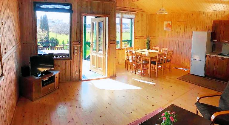 Fully equipped vacation home with barbeque, garden & patio | Pets are welcome — photo 2