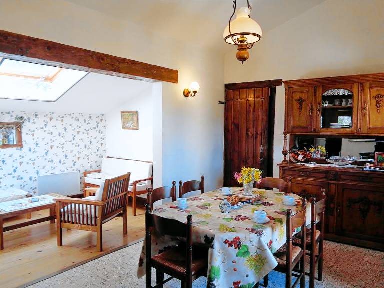 Cottage in Saint-Haon-le-Châtel with pool and pets allowed — photo 4