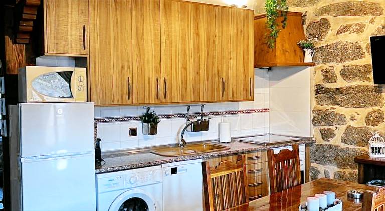 House with 2 rooms for 5 persons — photo 3