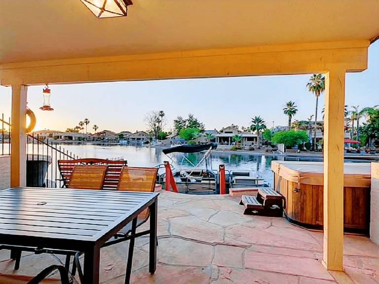 Family-friendly rental apartment with yard, private pool & patio | Pets are welcome — photo 3