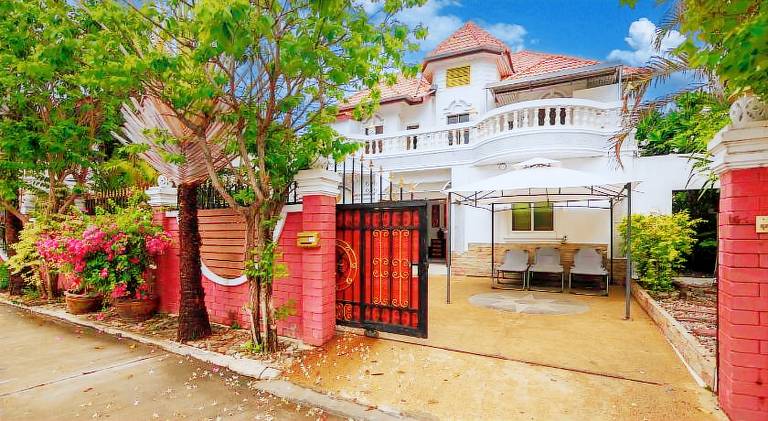 Villa with pool | Close to Big Buddha | Pets are welcome — photo 5