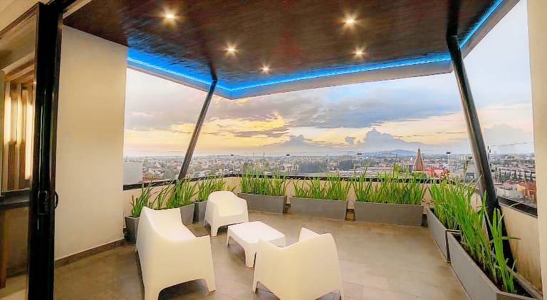 Serviced apartment with terrace — photo 2