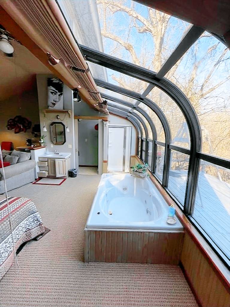 Cabin Eureka Springs