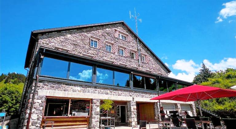 Maison de Montagne de Bretaye acces par le train arret Bouquetin in Leysin