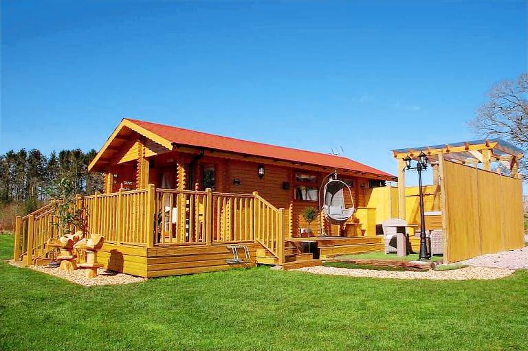 Lodge  Ellesmere