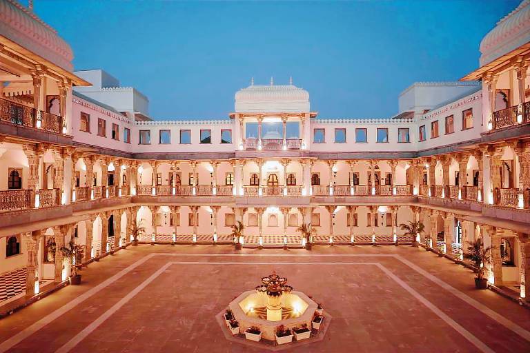 Daulatgarh Resort and Spa