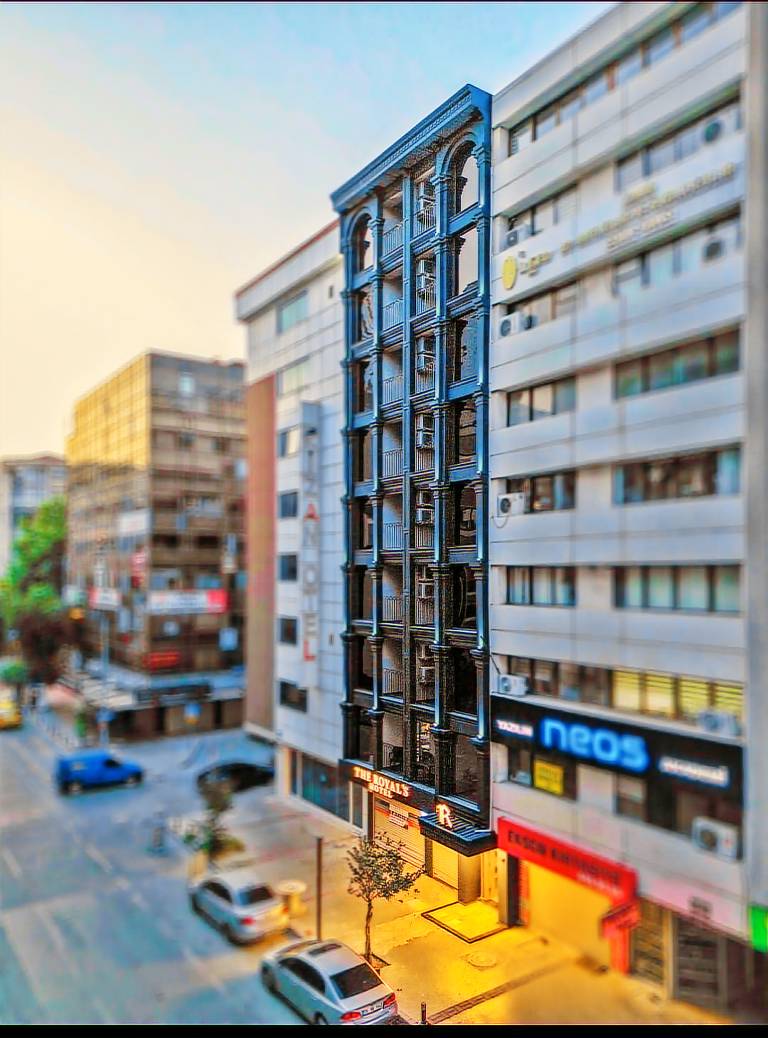 THE ROYALS HOTEL — photo 4