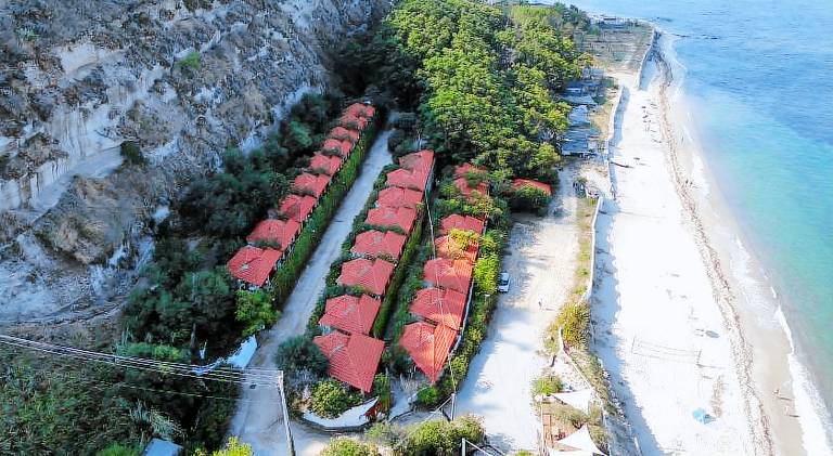 Rental apartment with patio in Ricadi