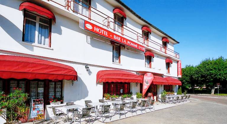 HOTEL DE LA POMME D'OR in Chaumont