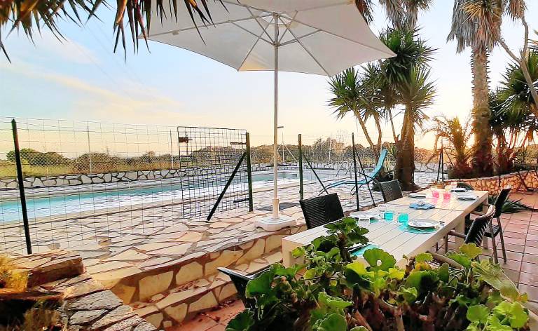 Vacation home with yard, private pool & terrace | Sea view — photo 3