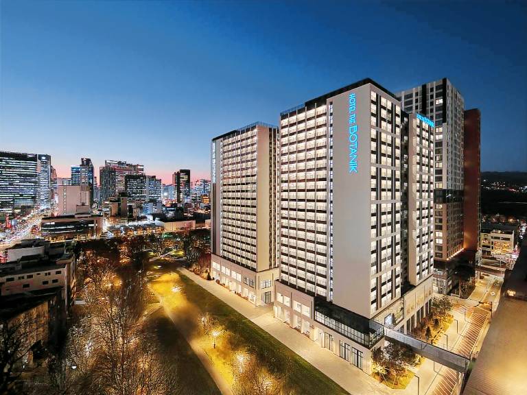 HOTEL THE BOTANIK SEWOON MYEONGDONG