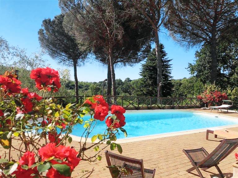 Ferienhaus in Manziana f&uuml;r max. 17 Personen