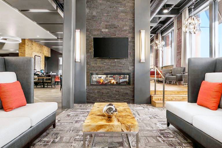Homewood Suites by Hilton Milwaukee Downtown — photo 2