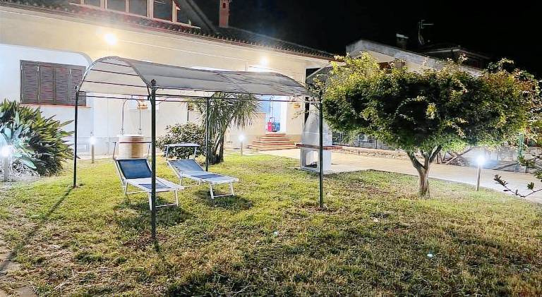 Villa with patio, yard & grill | Good for workation — photo 3