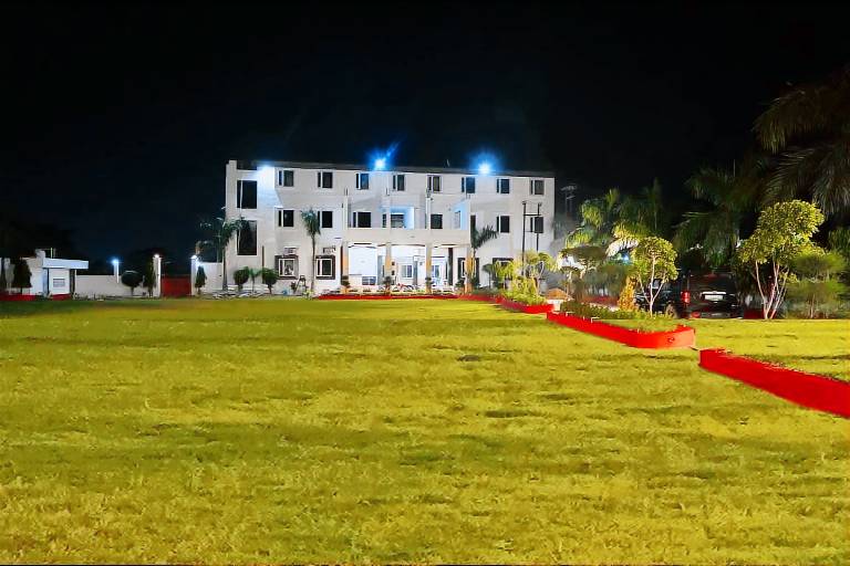 Viraj International Hotel