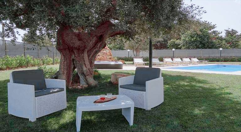 Villa with pool & hot tub | Dogs allowed — photo 3