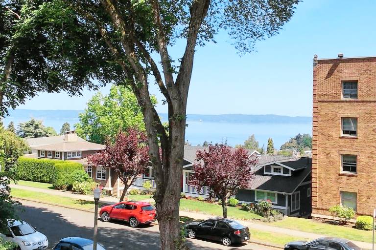 Condo  Tacoma