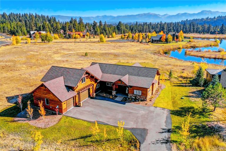 Meadowbright VIsta - Large driveway - Clubhouse with pool & hot tub - River - Luxury — photo 4