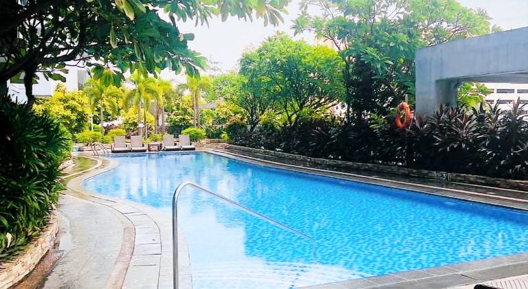 Serviced apartment with pool, garden & terrace — photo 4