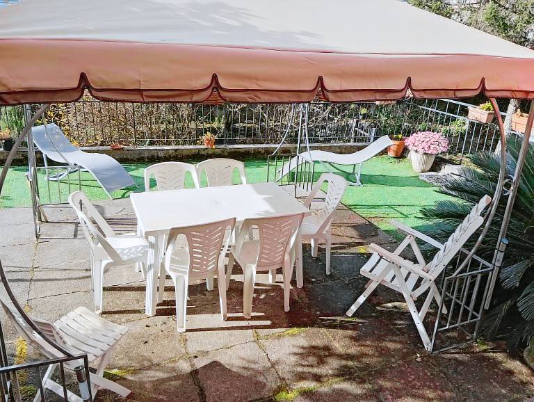 Fully equipped ample rental apartment with terrace & garden | River view | Pets are welcome — photo 4