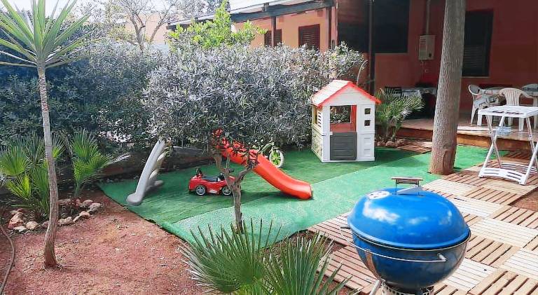 Villa with 2 rooms for 6 persons — photo 4
