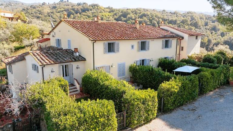 Family-friendly vacation home with yard, grill & private pool | Pets are welcome — photo 3