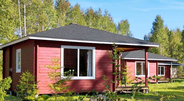 Vacation home with garden, sauna & barbecue in Örebro