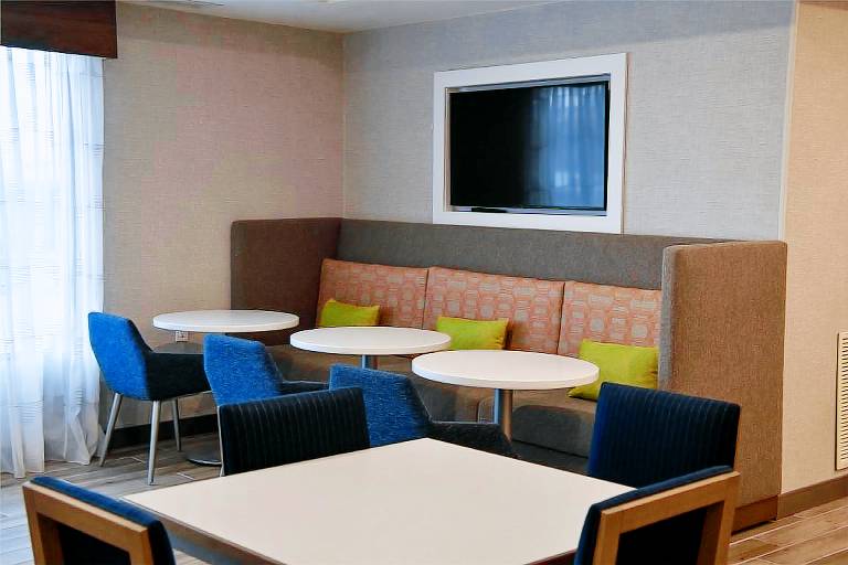 Hampton Inn Frankfort — photo 5