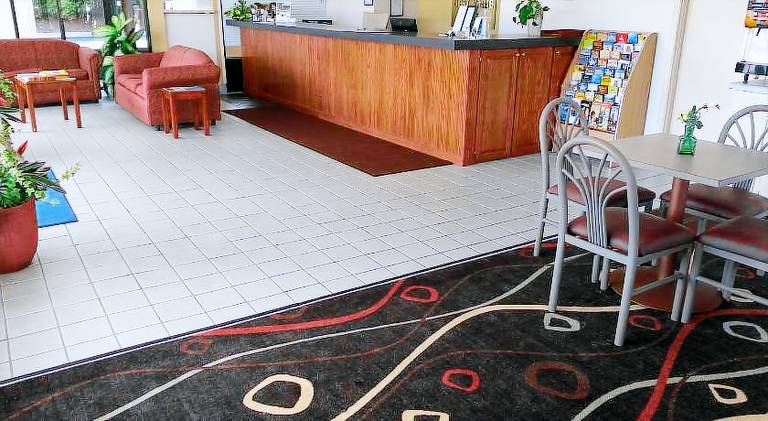 Americas Best Value Inn Douglasville — photo 4