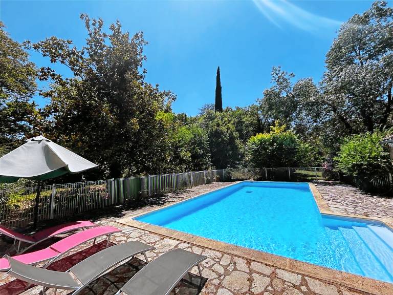 350 m² Villa