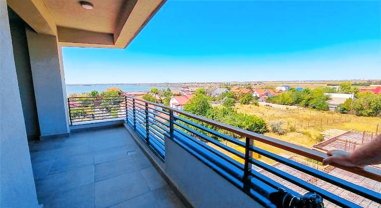 Holiday apartment with patio in Constanta