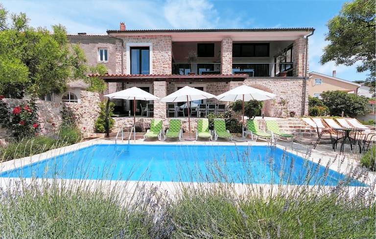 Fully equipped beautiful villa with terrace, garden & grill | Beach nearby | Pet-friendly — photo 2