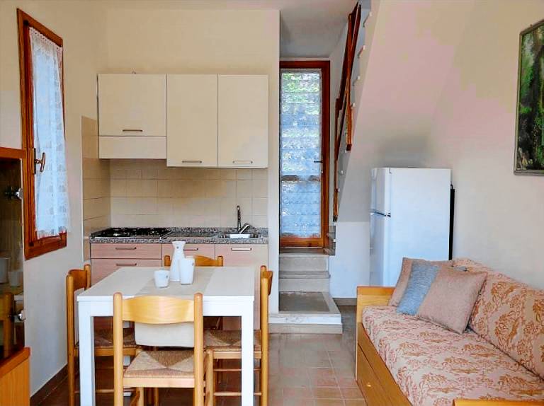 Family-oriented villa with terrace, yard & BBQ | Garden view | Pet-friendly — photo 3