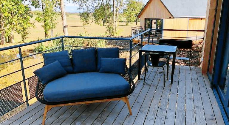Lodge with garden, patio & hot tub | Perfect for remote work — photo 5