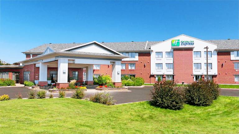 Holiday Inn Express Quebec City-Sainte Foy By IHG in Québec City, QC