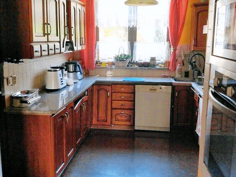 House with 6 rooms for 18 persons — photo 2