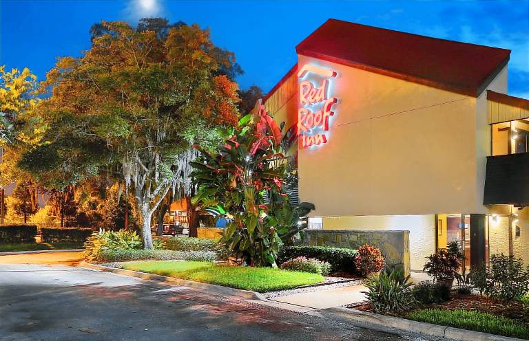 Red Roof Inn Tampa Fairgrounds – Casino — photo 3