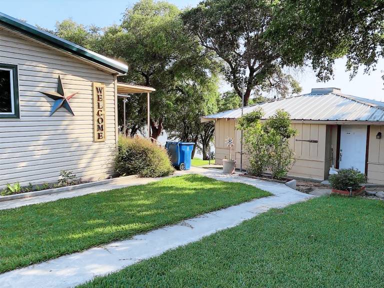 House  Brownwood