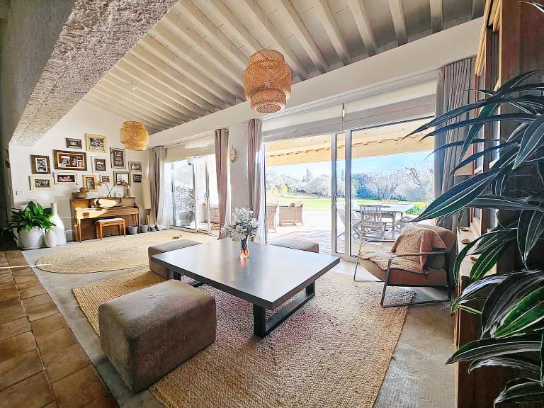 Fully equipped villa with grill, private pool & yard | Mountain view | Dogs allowed — photo 3