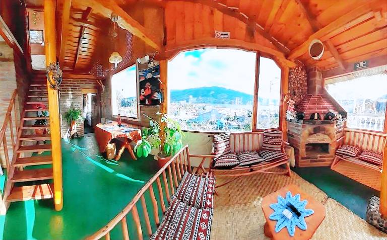 Accommodation  Gonzalez Suarez
