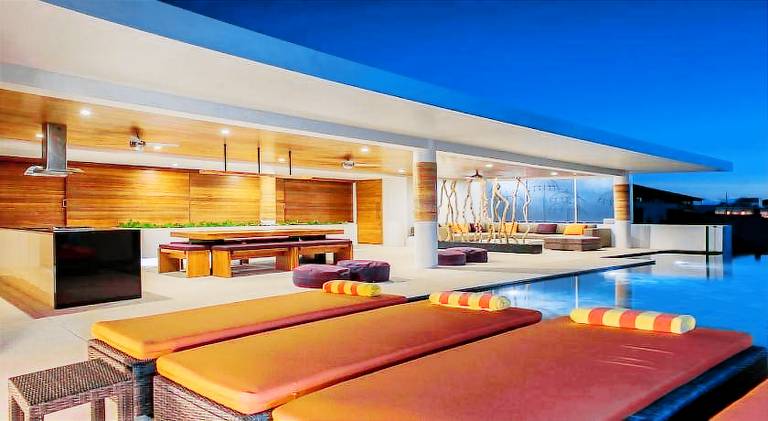 Villa Muse Seminyak - 500 meters from beach in Bali