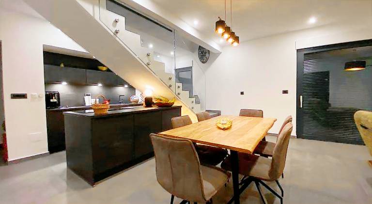 Spacious villa with pool & jacuzzi | Dogs allowed — photo 4