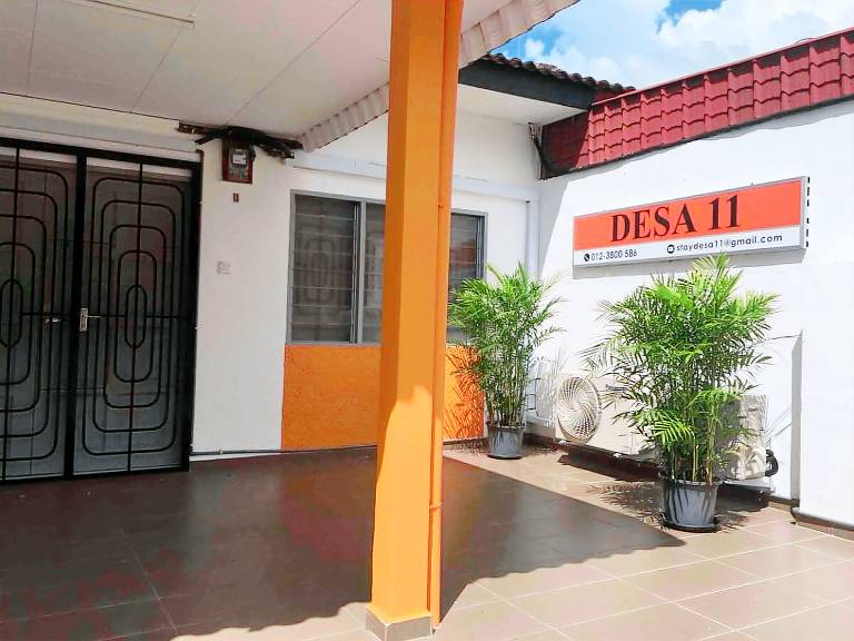 House Taman Desa