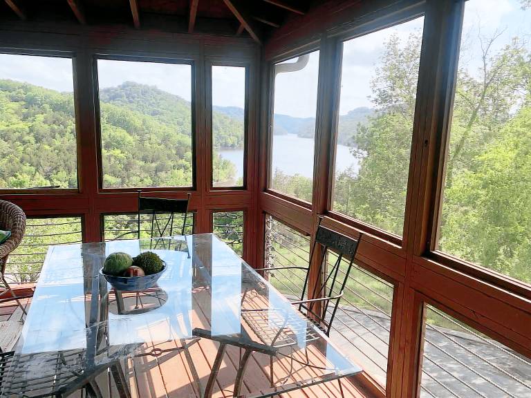 Chalet Smithville
