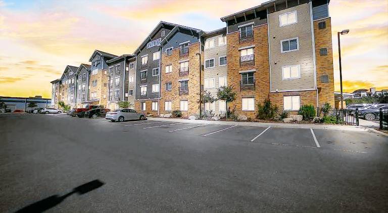 Simplicity At the Rim 1107 I Spacious 1 Bed 1 Bth — photo 4