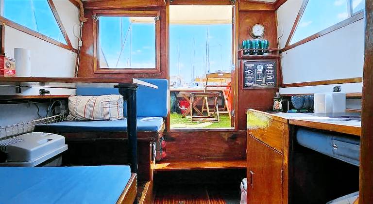 Lovely boat | Pets allowed — photo 2